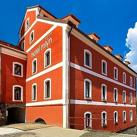 Mlýn 4*