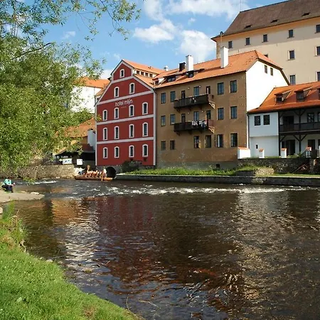 Lh Mlyn Szálloda